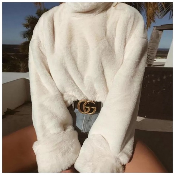 🎁 ‼️LAST CALL PRICE FIRM The PICORA Soft Plush Top - Picture 2 of 8